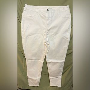 American Eagle Curvy High Rise Jegging-white